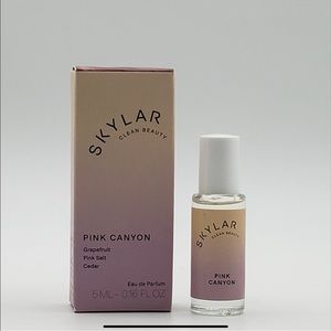 Skylar Pink Canyon Travel